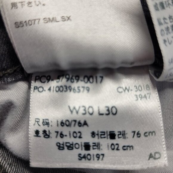 Levi's Premium Size 30 Classic Black Faded Distressed Curvy Skinny Denim Jeans - Picture 4 of 14